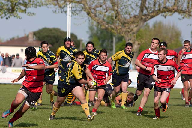 À Villeréal, même les piliers savent jouer au ballon ! À Villeréal, même les piliers savent jouer au ballon !
