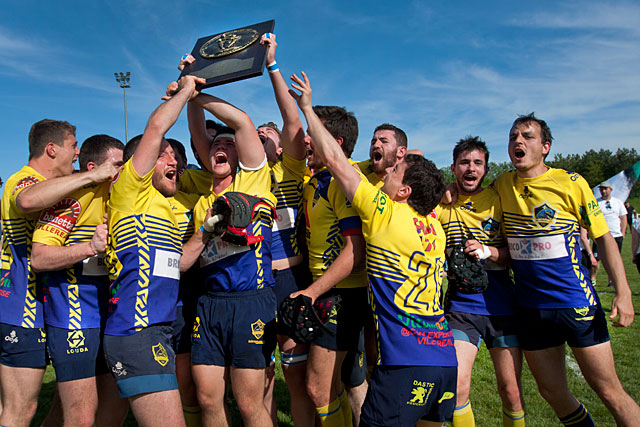 En Honneur, les équipes qualifiées disputeront un Bouclier de la Ligue...|Archives © jean-Paul Epinette - icimedia@free.fr En Honneur, les équipes qualifiées disputeront un Bouclier de la Ligue...|Archives © jean-Paul Epinette - icimedia@free.fr